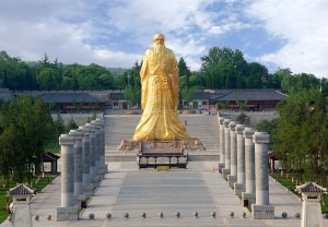 函谷関老子像 函谷関老子像