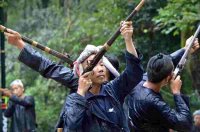 岜沙苗族村-最後の銃士部落