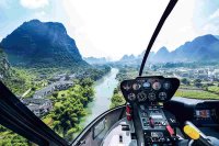 陽朔ヘリコプター搭乗空中から山水を満喫！