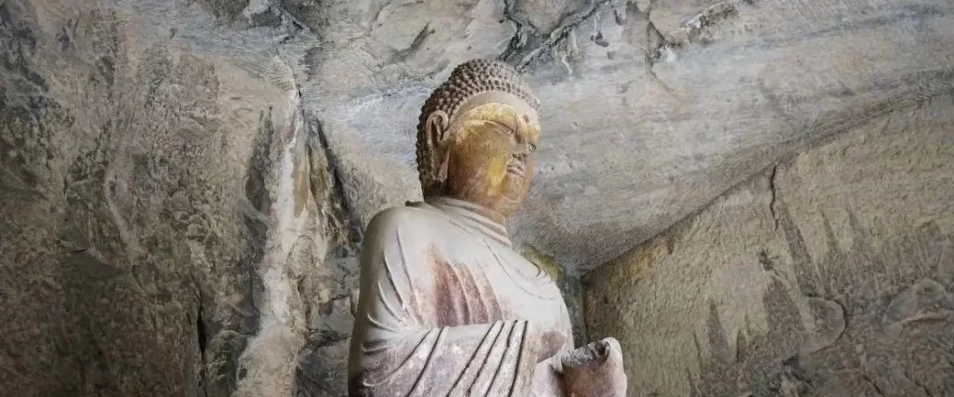 万仏堂石窟