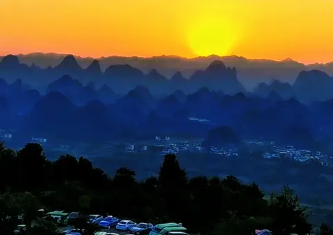 千里江山図