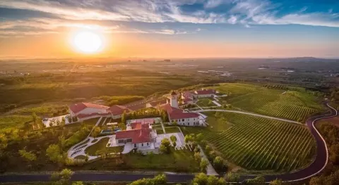 美賀荘園