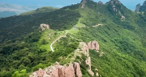 烏蘭木図山,