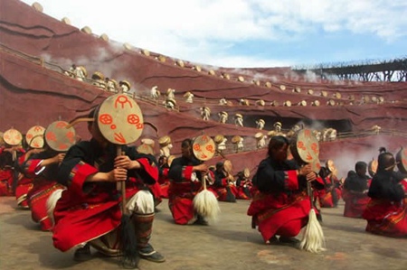 ナシ（納西）族祭天節