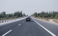 新疆カシュガルー葉城 高速道路
