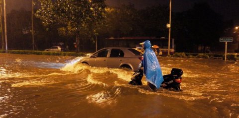北京では今日と明日は大雨があり、気象部門は郊外へ遊ばないでと指摘しました。